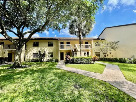 3137 S Carambola Coconut Creek FL 33066