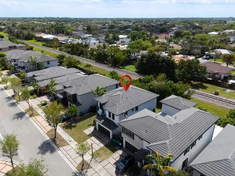 16058 SW 136th Way Miami FL 33196