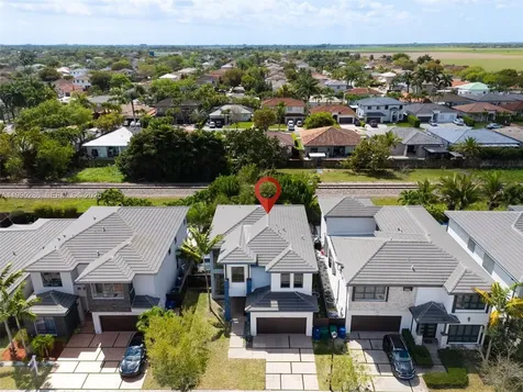 16058 SW 136th Way Miami FL 33196