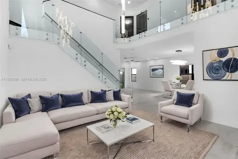 16058 SW 136th Way Miami FL 33196