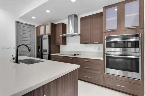 16058 SW 136th Way Miami FL 33196