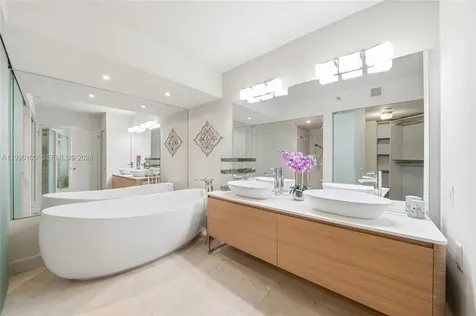 3530 Mystic Pointe Drive Aventura FL 33180
