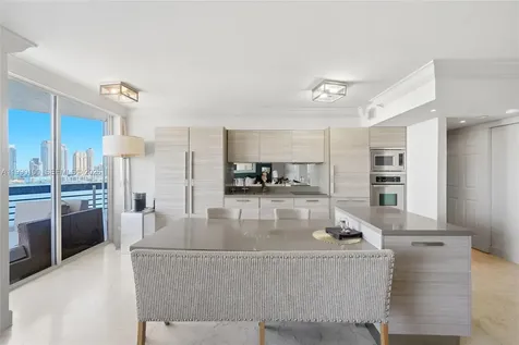 3530 Mystic Pointe Drive Aventura FL 33180