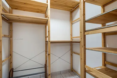 495 W Park Drive Miami FL 33172