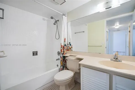 495 W Park Drive Miami FL 33172