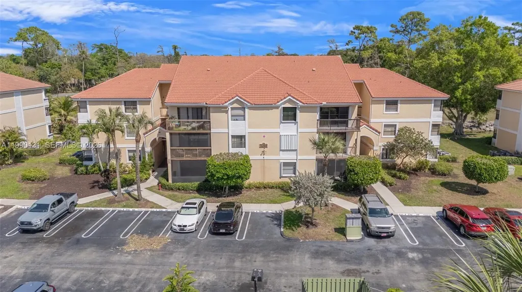 5761 Riverside Drive Coral Springs FL 33067
