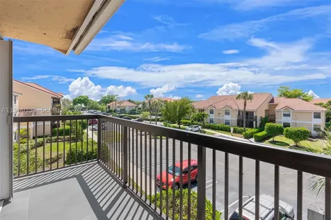5761 Riverside Drive Coral Springs FL 33067