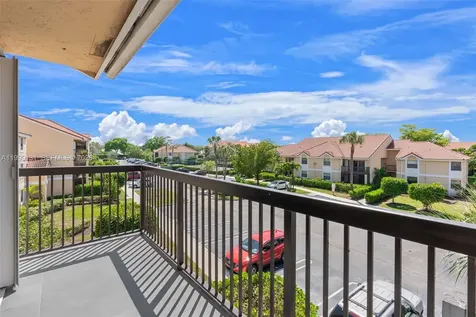 5761 Riverside Drive Coral Springs FL 33067