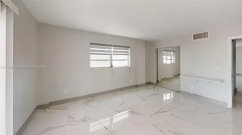 1340 Lincoln Road Miami Beach FL 33139