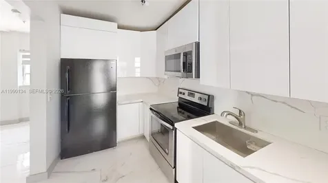 1340 Lincoln Road Miami Beach FL 33139