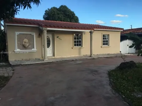625 E 8th Court Hialeah FL 33010