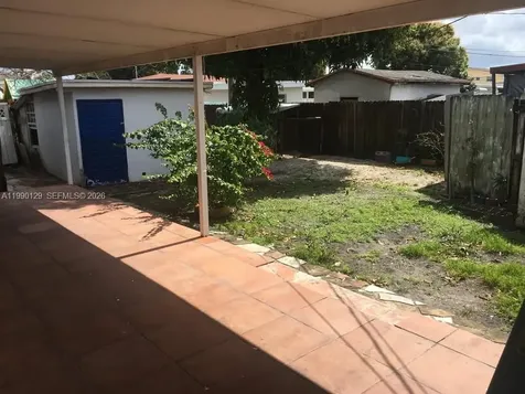 625 E 8th Court Hialeah FL 33010
