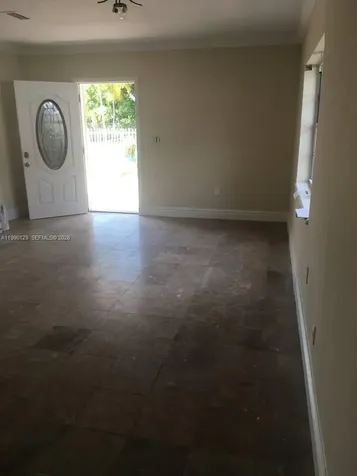 625 E 8th Court Hialeah FL 33010