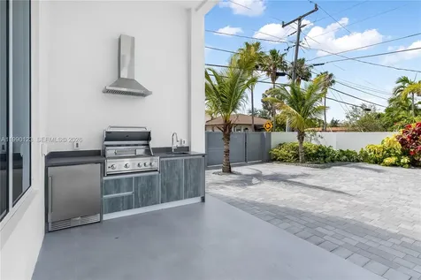 9895 NW 26th Street Doral FL 33172