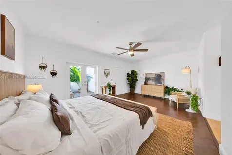 2917 SW 30th Court Miami FL 33133