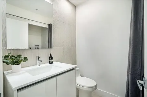 19101 NE 36th Court Aventura FL 33180