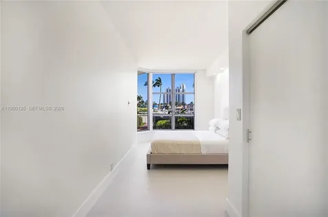 19101 NE 36th Court Aventura FL 33180