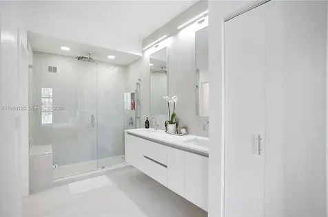 19101 NE 36th Court Aventura FL 33180