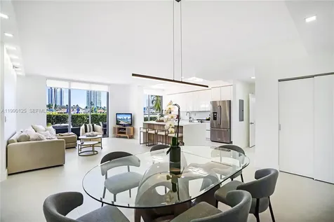 19101 NE 36th Court Aventura FL 33180