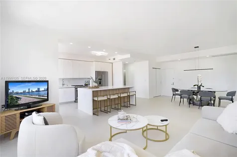 19101 NE 36th Court Aventura FL 33180