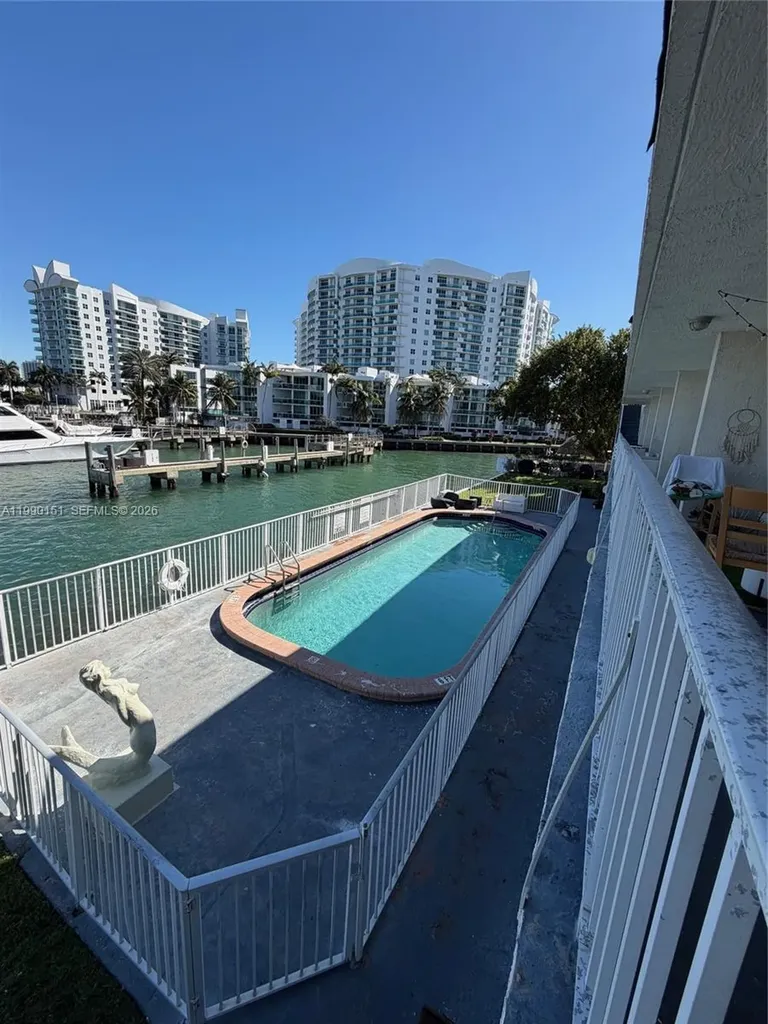 7917 West Drive North Bay Village FL 33141
