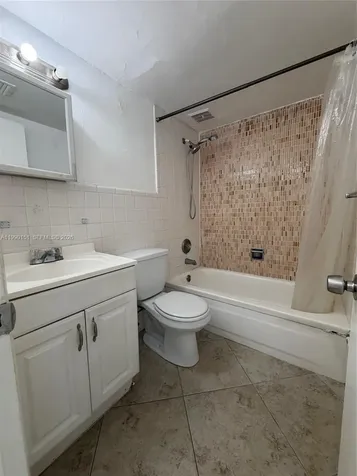 7917 West Drive North Bay Village FL 33141