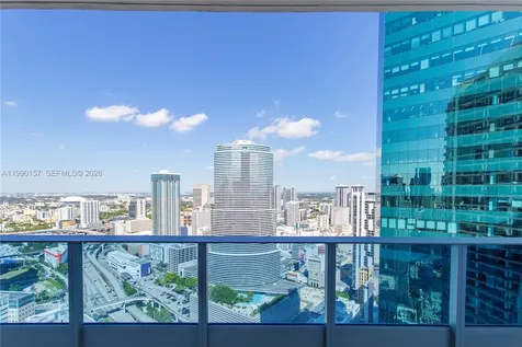 200 Biscayne Blvd Way Miami FL 33131