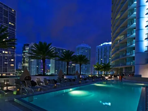200 Biscayne Blvd Way Miami FL 33131