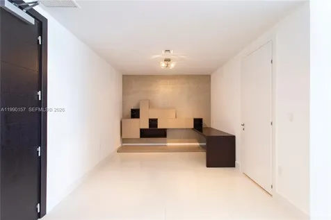 200 Biscayne Blvd Way Miami FL 33131
