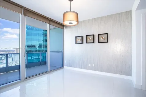 200 Biscayne Blvd Way Miami FL 33131