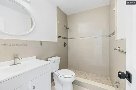 865 W 72nd Place Hialeah FL 33014