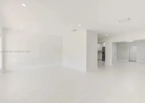 865 W 72nd Place Hialeah FL 33014