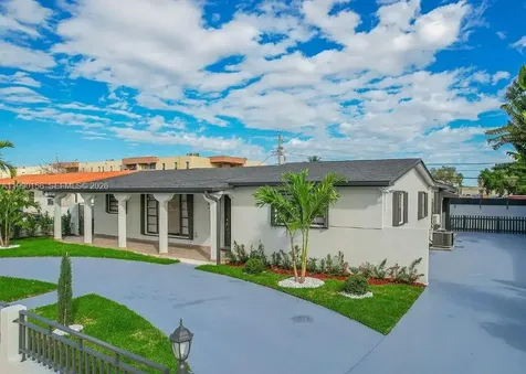 865 W 72nd Place Hialeah FL 33014