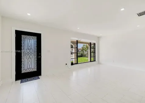 865 W 72nd Place Hialeah FL 33014