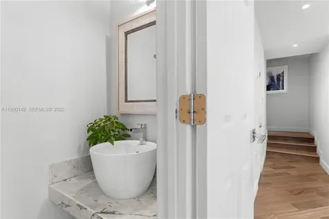 927 Euclid Avenue Miami Beach FL 33139