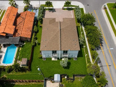 996 E 24th Street Hialeah FL 33013