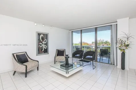 3675 N Country Club Drive Aventura FL 33180