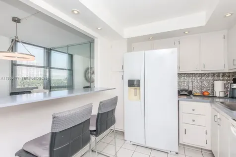 3675 N Country Club Drive Aventura FL 33180
