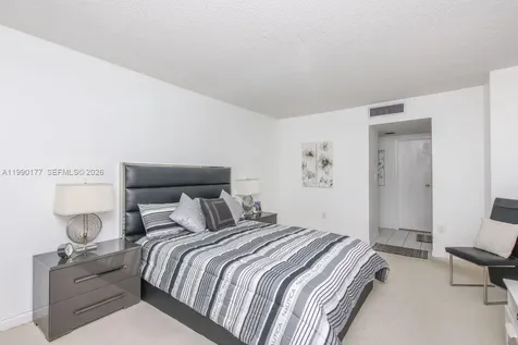 3675 N Country Club Drive Aventura FL 33180