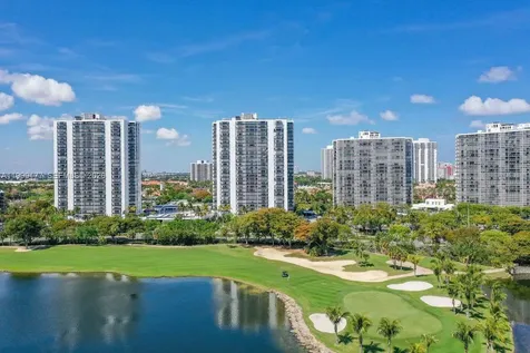 3675 N Country Club Drive Aventura FL 33180