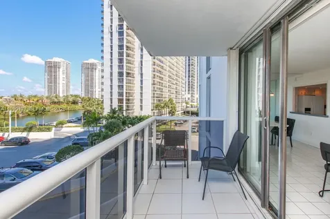 3675 N Country Club Drive Aventura FL 33180