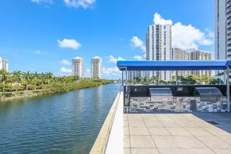 3675 N Country Club Drive Aventura FL 33180