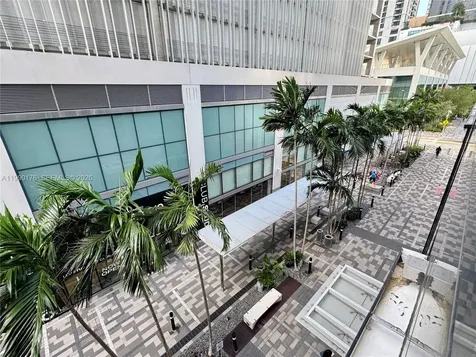 851 NE 1st Avenue Miami FL 33132