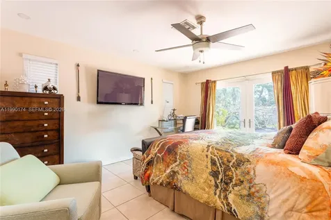 4548 SW 28th Way Dania Beach FL 33312