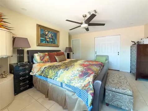 4548 SW 28th Way Dania Beach FL 33312