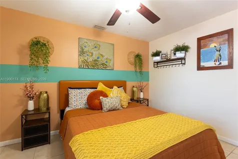 4548 SW 28th Way Dania Beach FL 33312