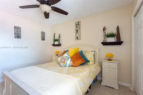 4548 SW 28th Way Dania Beach FL 33312