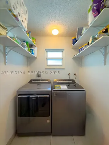 4548 SW 28th Way Dania Beach FL 33312