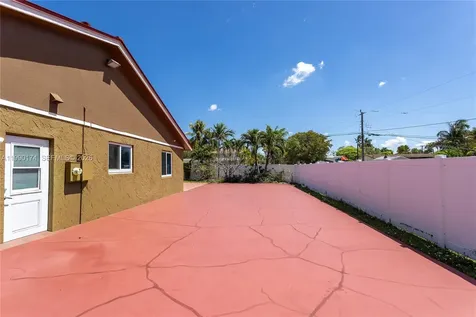 4548 SW 28th Way Dania Beach FL 33312
