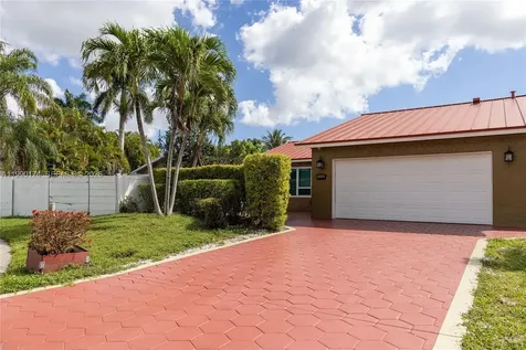 4548 SW 28th Way Dania Beach FL 33312